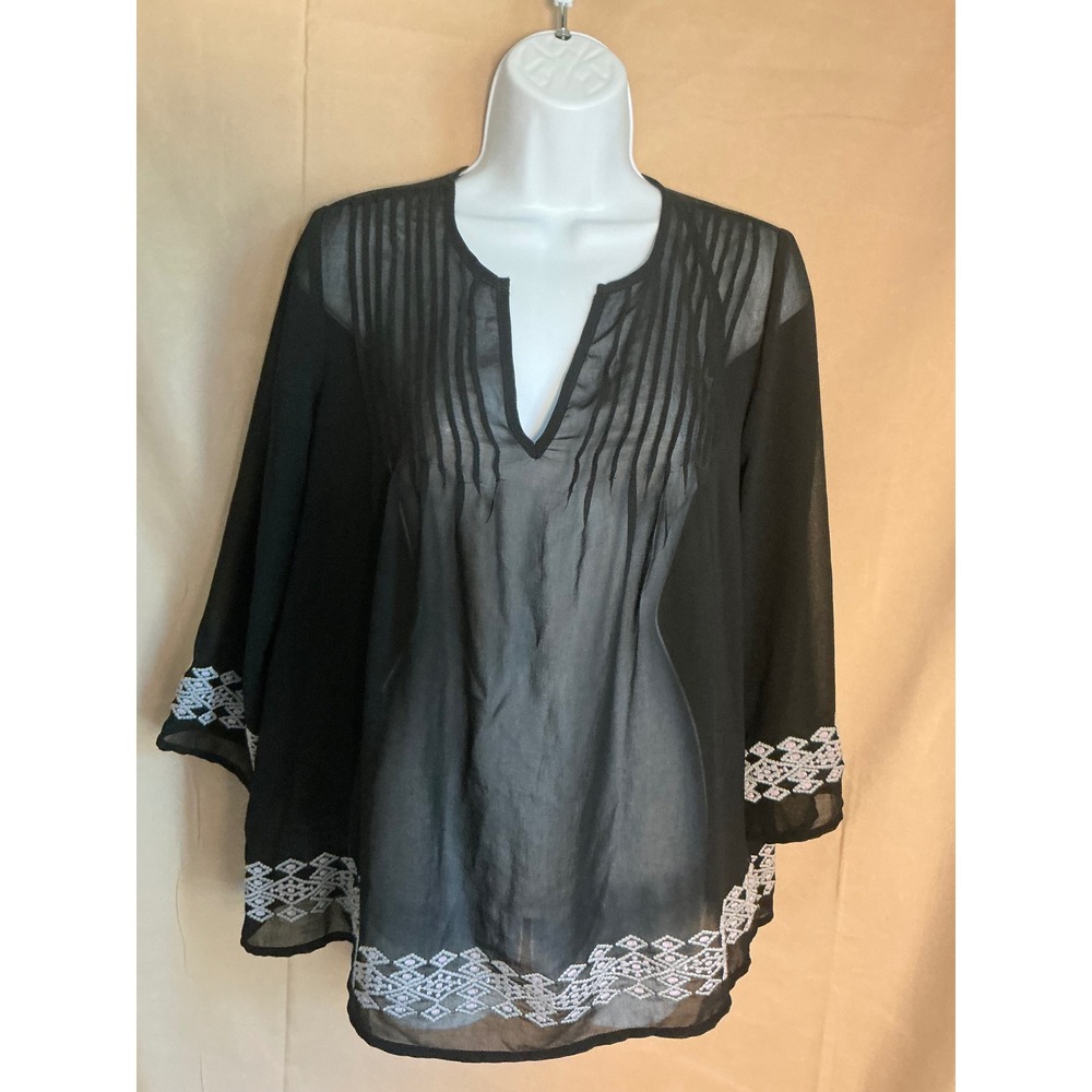 Love Stitch Tunic Women Medium Black New Embroidered Pintuck Pleat V-Neck Top